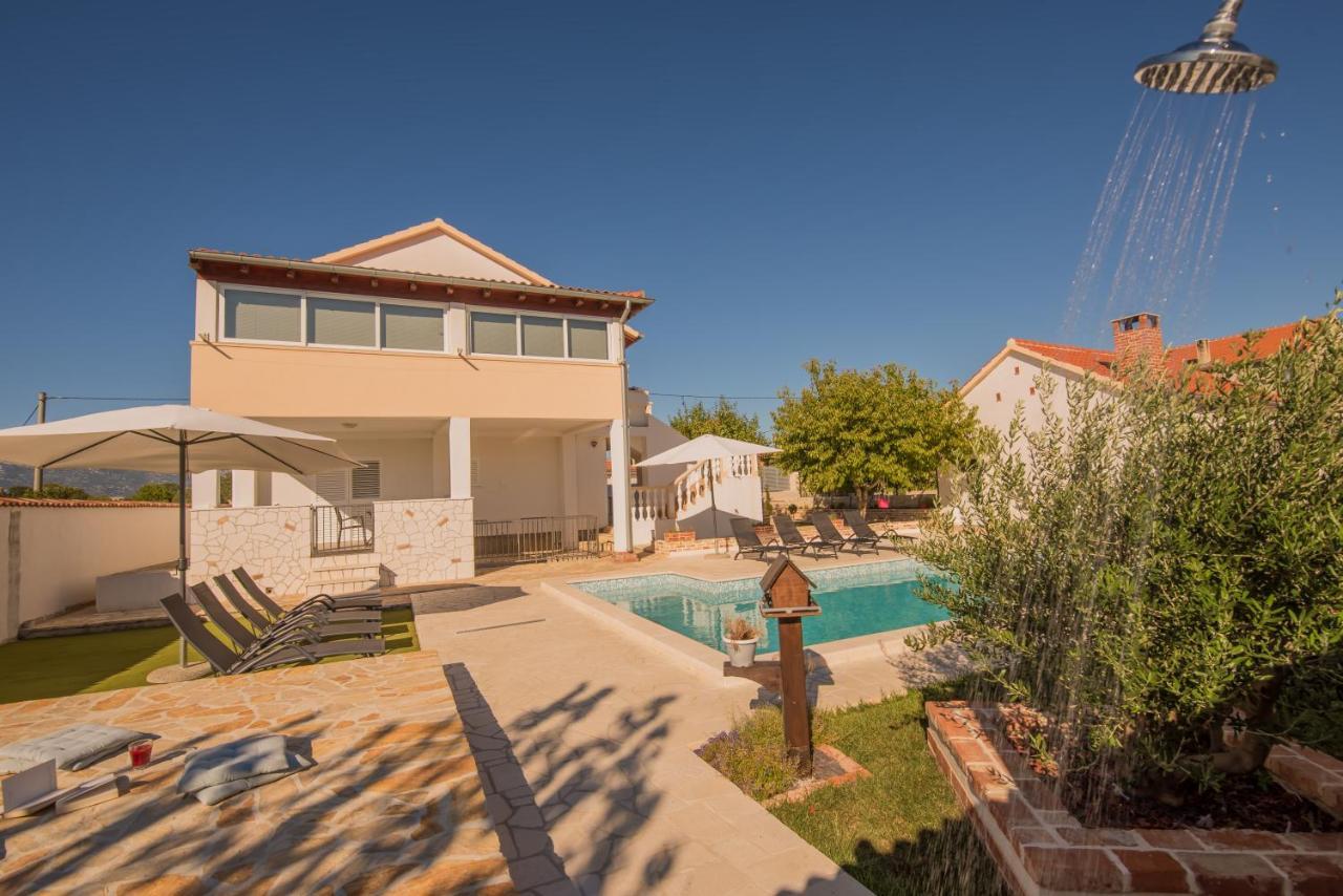 Holiday Home Dinko Pridraga Esterno foto