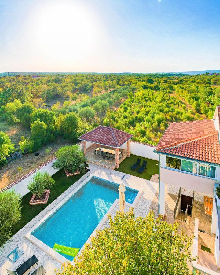 Holiday Home Dinko Pridraga Esterno foto